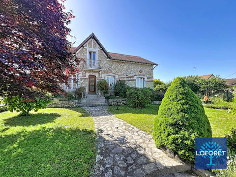   Maison D Huison Longueville 11 pi�ces 250 m2 - 1625 m� de terrain Maison - 10 pi�ce(s) - 248 m�