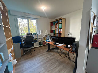  Appartement � vendre 4 pi�ces 80 m�