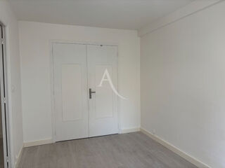  Appartement à louer 3 pièces 53 m²