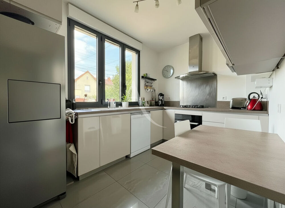 à vendre  Maison Carrières-sur-Seine (78420)