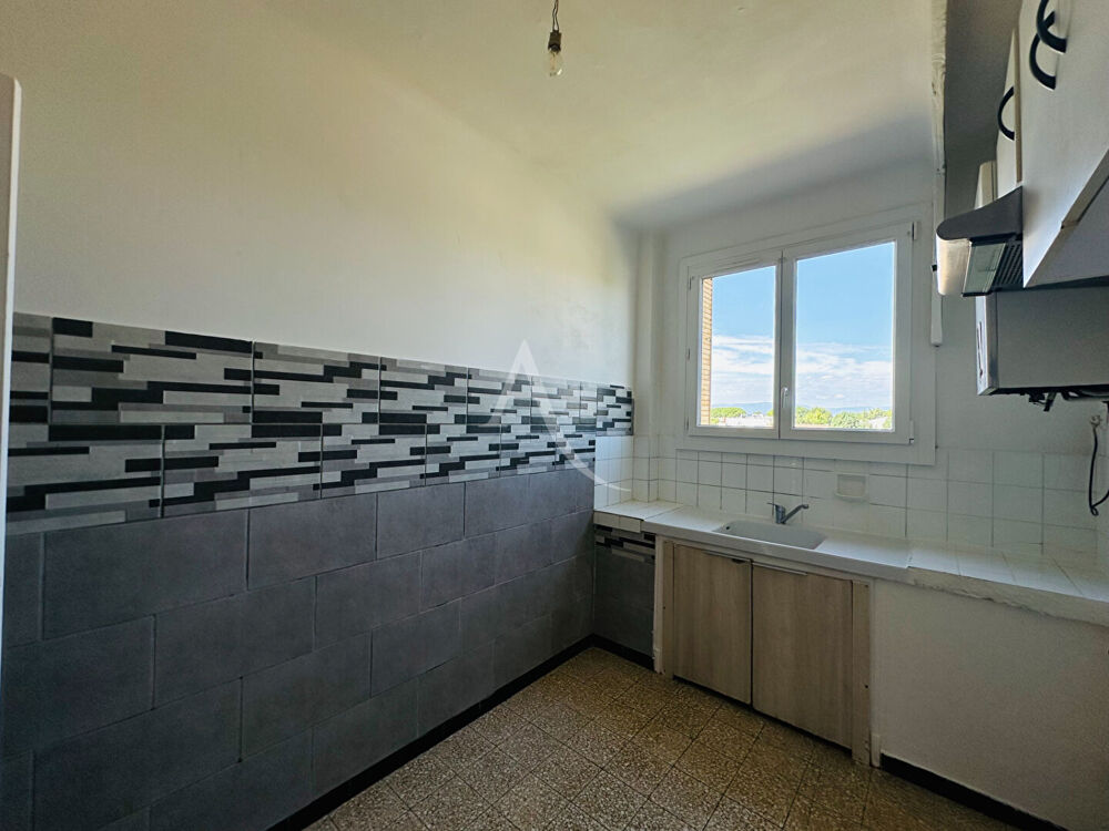 APPARTEMENT 3 CHAMBRES AVEC GARAGE INDIVIDUEL ET JARDIN COMMUN