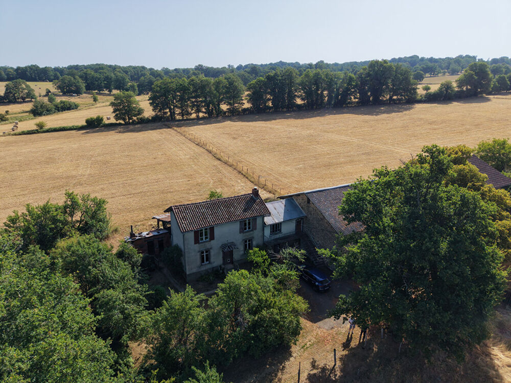 HAUTE VIENNE - Ancienne ferme avec 6 hectares de terrain
