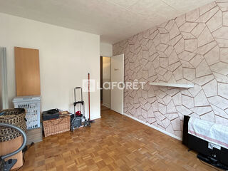  Appartement à louer 4 pièces 74 m²