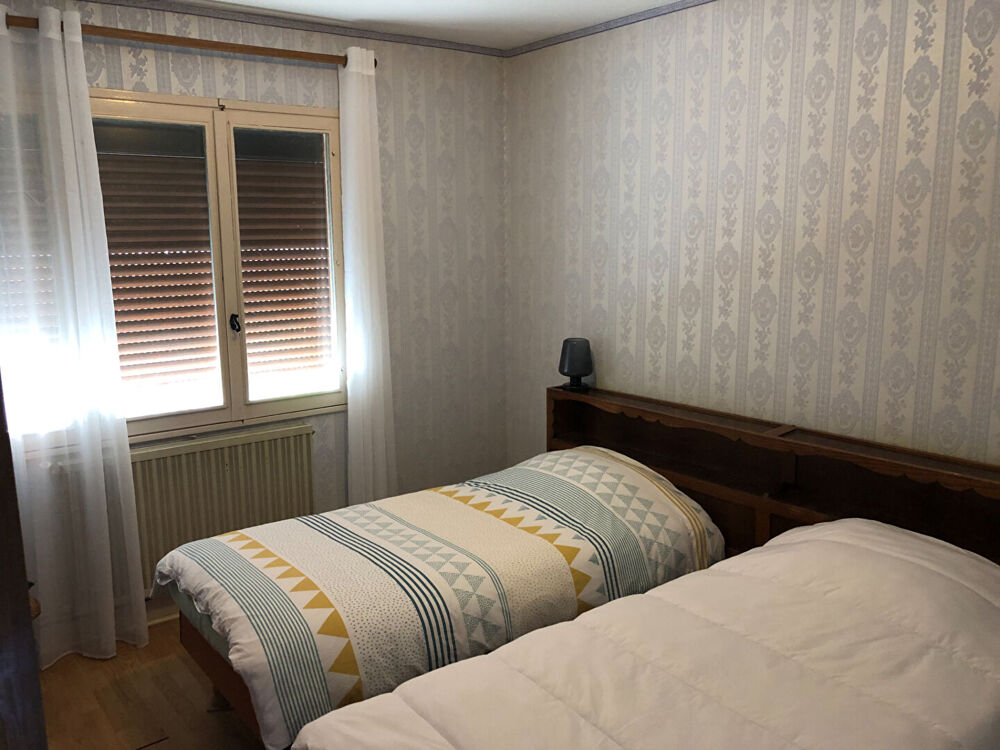 PUGNAC - MAISON DE 132 m2 sur PLUS DE 1000 m2 DE JARDIN