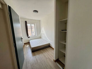 Appartement à louer 2 pièces 33 m²