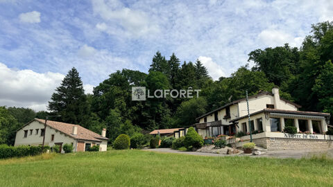   Propriété à FUTEAU Maison - 15 + pièce(s) - 614 m²