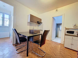  Appartement à louer 2 pièces 44 m²