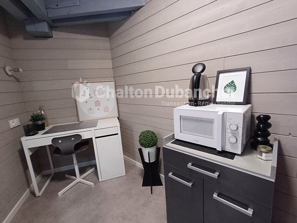 ROANNE STUDIO MEUBLE de 15 m²