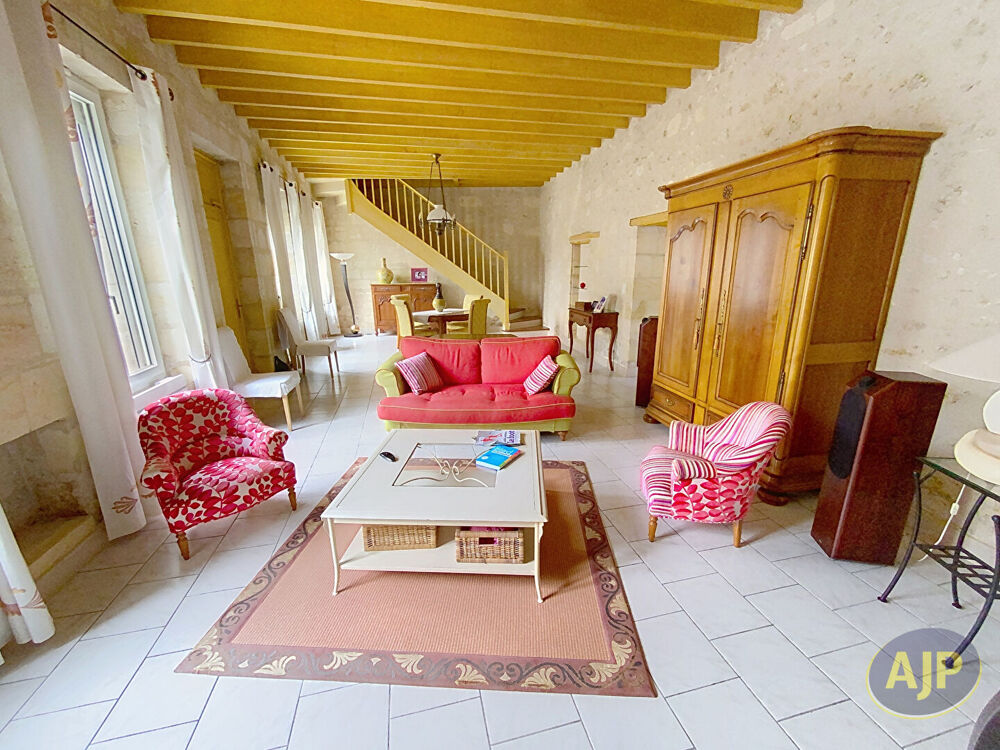 Vente Maison Blanquefort, Maison en pierres de taille 5 pièces 141 m2 Blanquefort