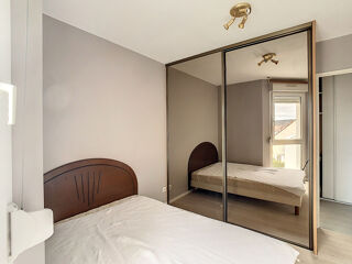  Appartement à louer 2 pièces 42 m²