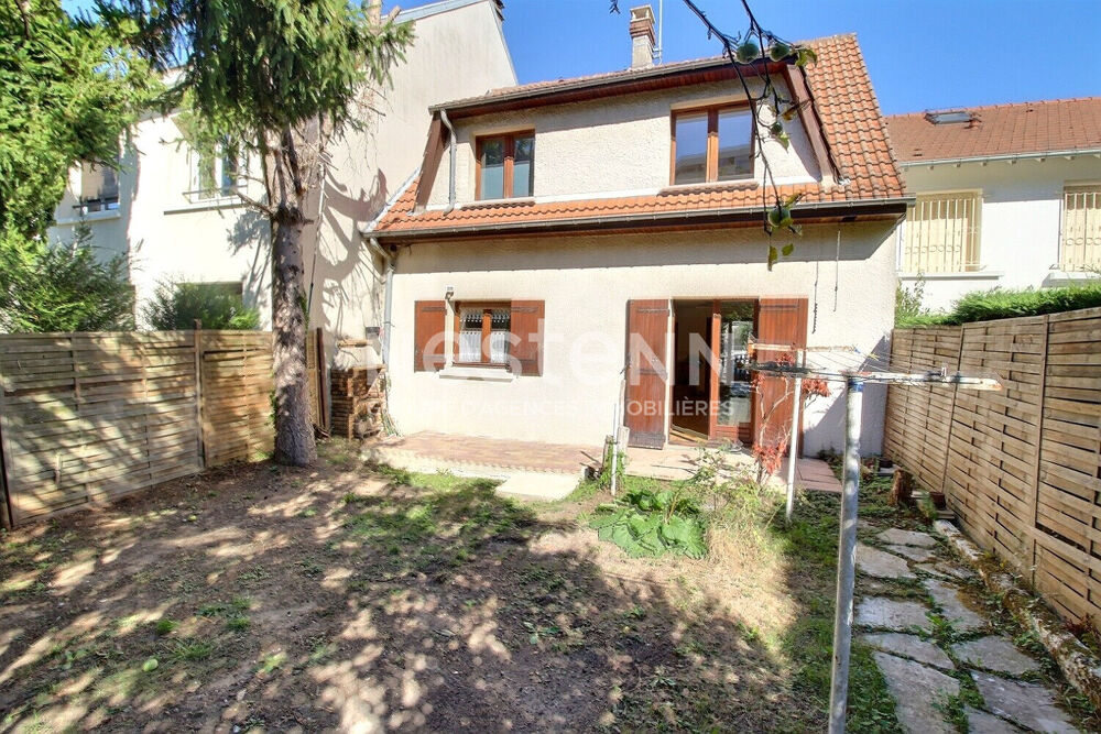 MASSY - Quartier résidentiel de Villaine - Maison de 1983 d'une superficie de 98,5 m² sur terrain de 274m²