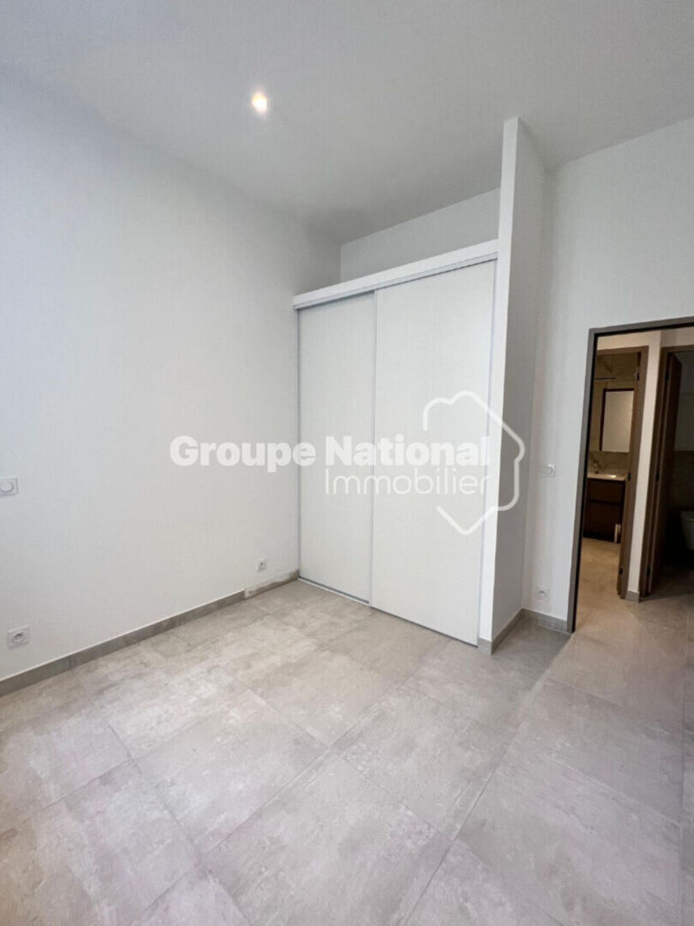 Vente Immeuble Proche Jean-Jaures immeuble de rapport composé de 2 P3 avec terrasse et balcon Nimes