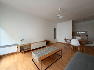  Appartement à louer 2 pièces 42 m²