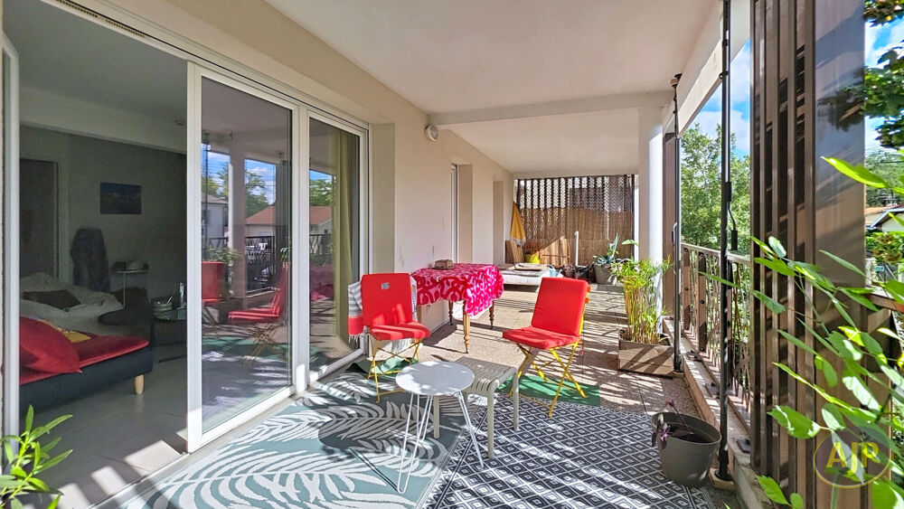 T3 de 87 m² avec terrasse à Villenave D'ornon