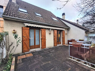  Maison  vendre 6 pices 128 m