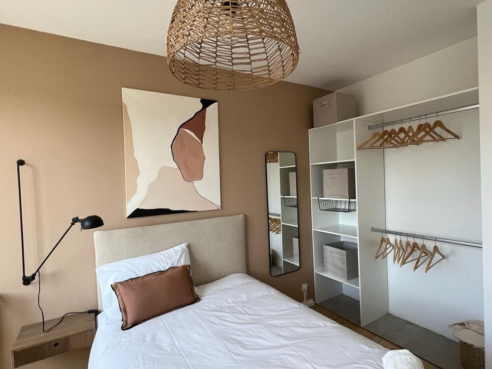 1 CHAMBRE A LOUER DANS APPARTEMENT - HOPITAL LYON EST