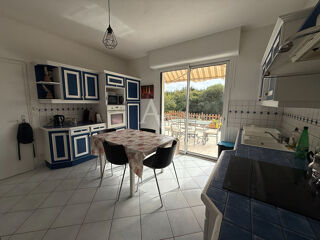  Maison  vendre 11 pices 339 m