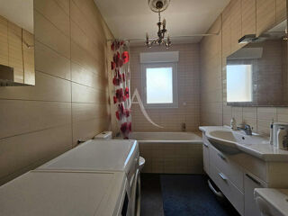  Maison  vendre 6 pices 131 m