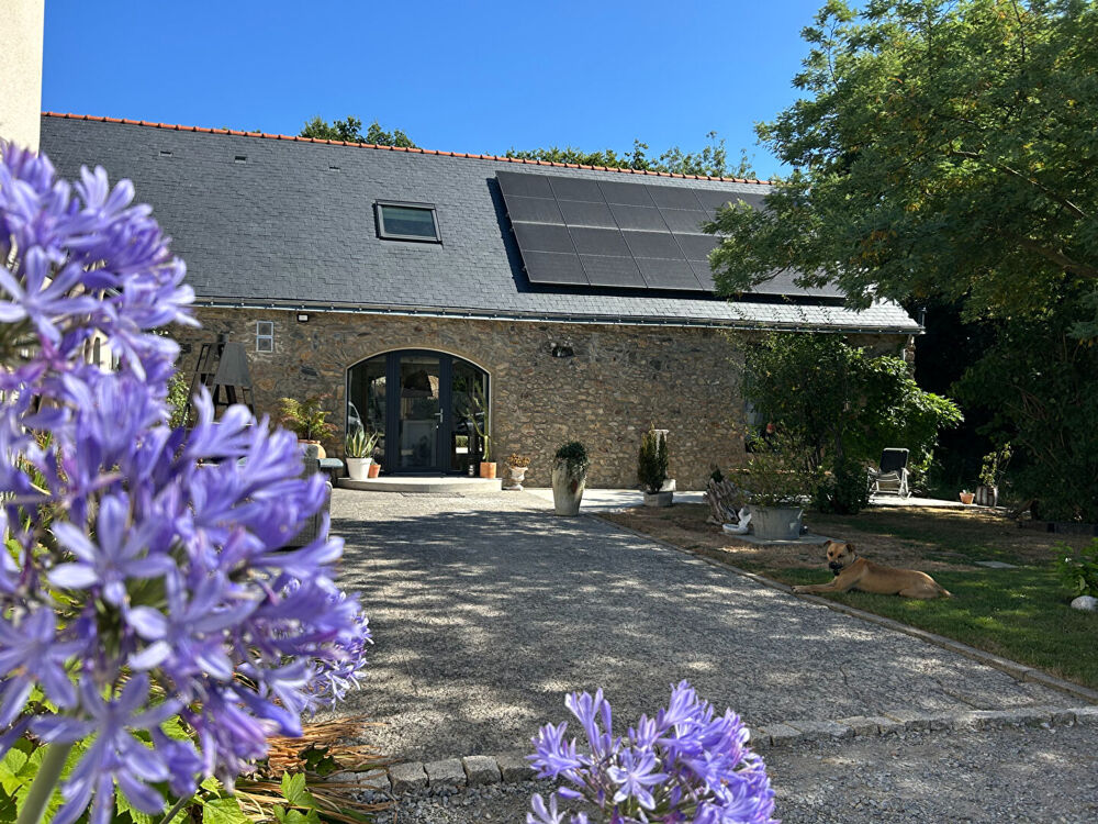 Maison 7 pièces 330 m² · à Donges · 330 m² · 680 000 €