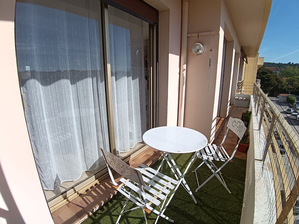 Vente Appartement Six-fours les plages Appartement T2 de 50 m² au 3ème étage avec cave de 4 m² Six fours les plages