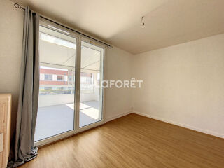  Appartement à louer 5 pièces 69 m²