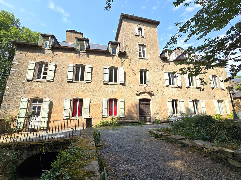 Vente Villa Château, ancienne maison à aménager et dépendance - Arvieu Arvieu
