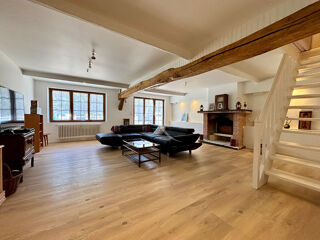  Maison  vendre 8 pices 220 m