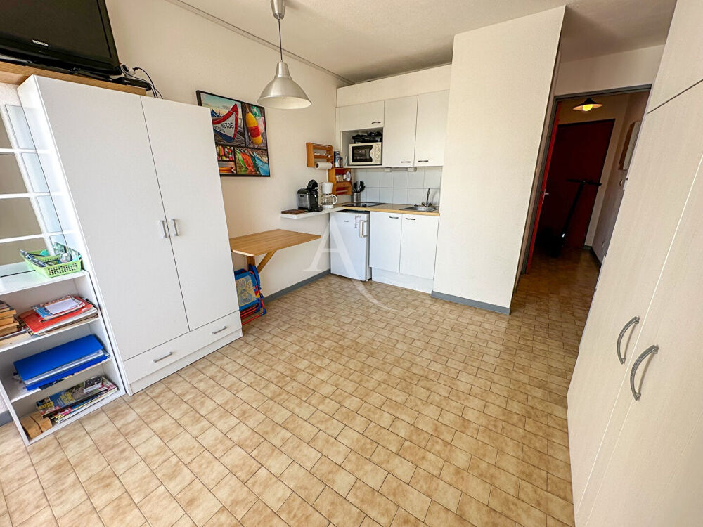 Studio cabine dans résidence avec piscine