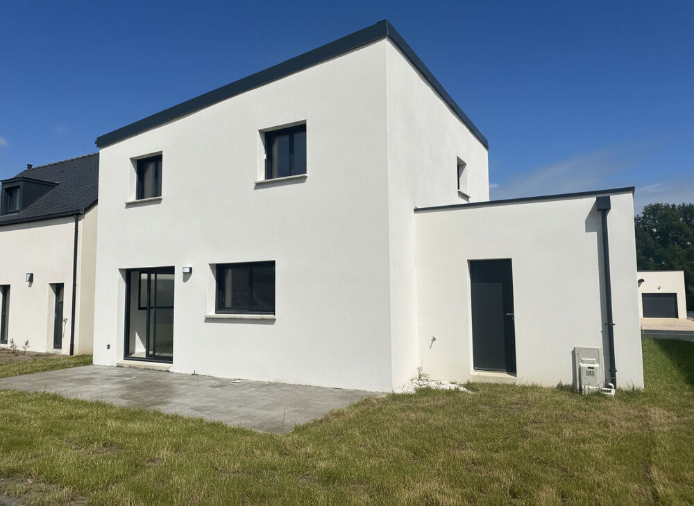 Questembert, maison neuve 118 m², 4 chambres dont 1 au RDC, garage. 1 km des Halles.