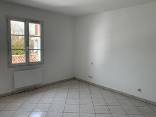  Appartement à louer 3 pièces 78 m²