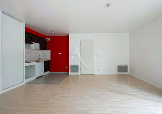  Appartement à louer 2 pièces 45 m²