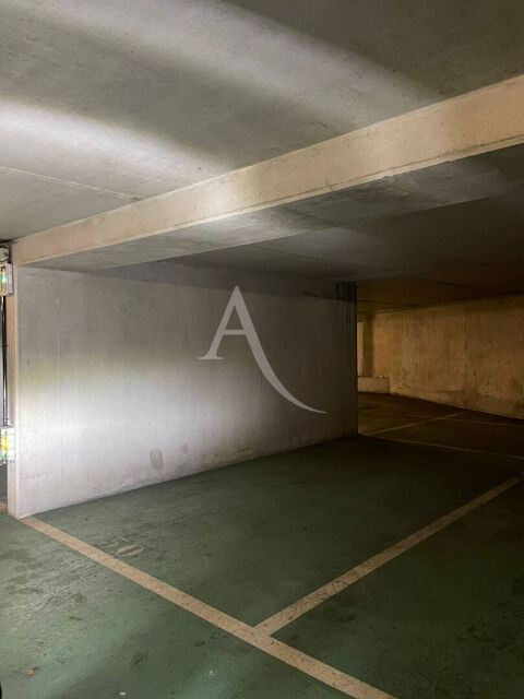  Parking / Garage � louer 