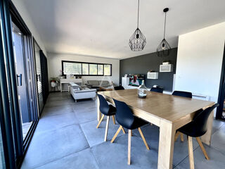  Maison  vendre 6 pices 277 m