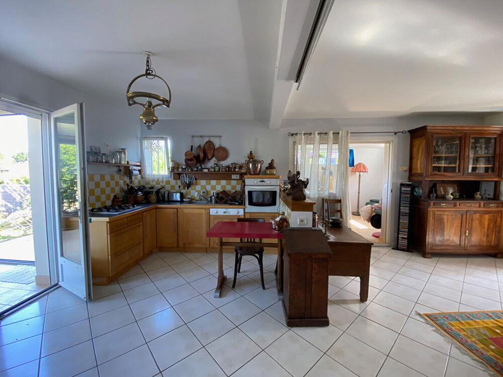 Maison 6 pièce(s) 136 m2
