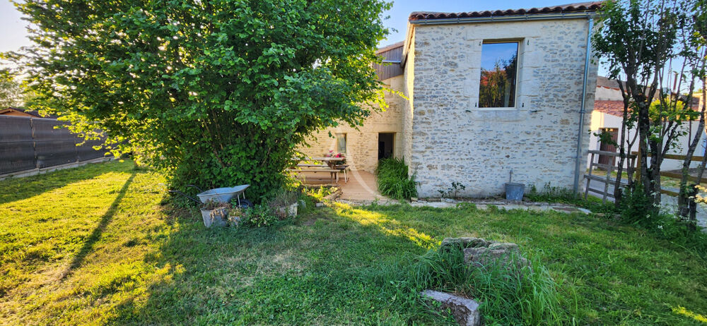 Location Maison Maison de village de charme entièrement rénovée à Sainte  Cecile 3 pièce(s) Sainte cecile
