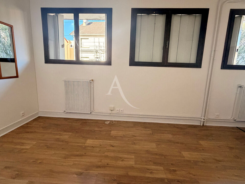 Location Appartement STUDIO VIDE A LOUER ALFORTVILLE 27.49M² Alfortville
