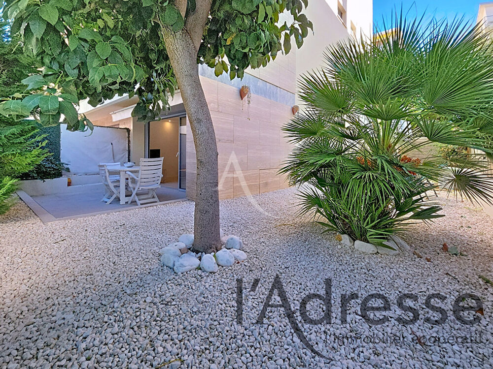 Vente Appartement COUP DE COEUR ! Magnifique 2 pièces avec jardin de 75m² à CANNES PALM BEACH ! Cannes