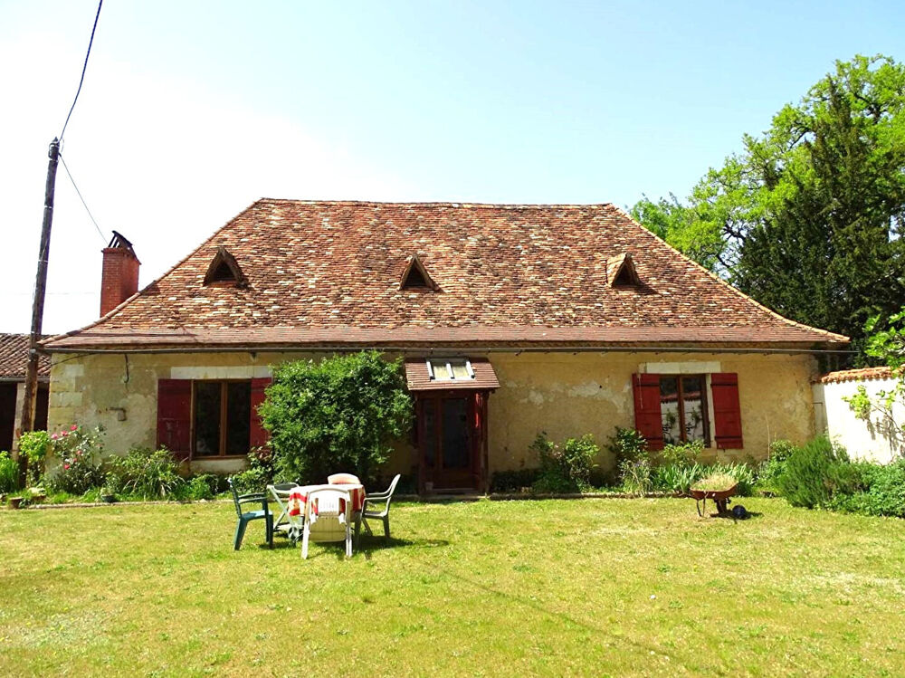 Propriété composée de 2 maisons, dépendances et piscine - Bourgnac 10 pièce(s) 314 m2 - Terrain 2.8ha dont 1ha de pré