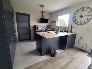  Maison à louer 6 pièces 105 m²
