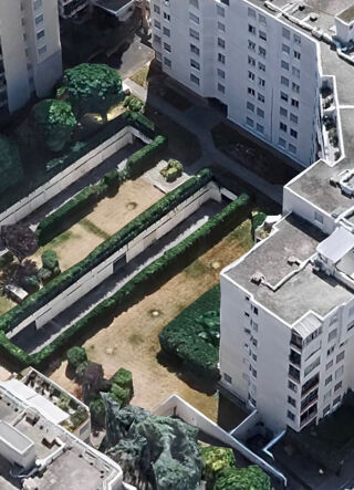  Parking / Garage à louer 1 pièce 13 m²