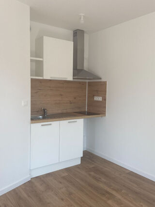  Appartement à louer 1 pièce 27 m²