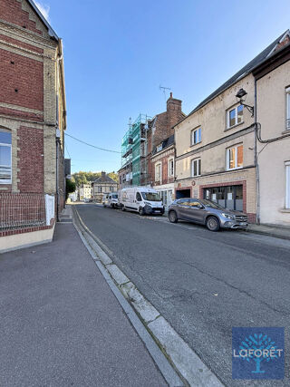   ENSEMBLE IMMOBILIER DE 310 m²  - BERNAY CENTRE Bernay