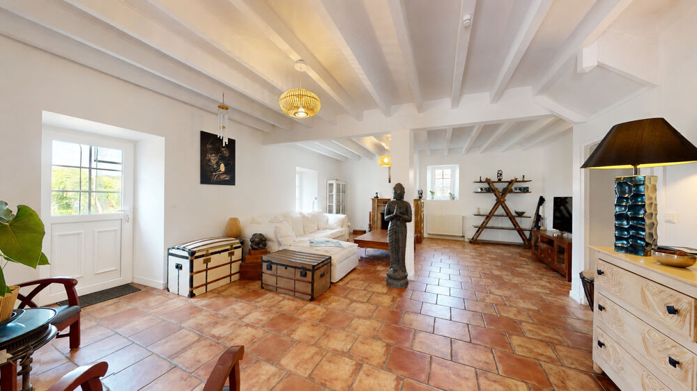 BETHIERENIA Maison de caractère du XVIIIe siècle rénovée