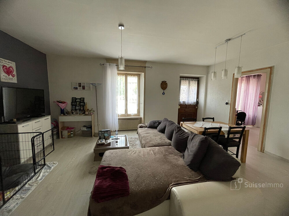 Vente Immeuble Grandvillars, Immeuble avec dépendances sur 1160M2 de terrain Grandvillars