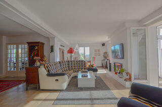  Villa � vendre 9 pi�ces 250 m�