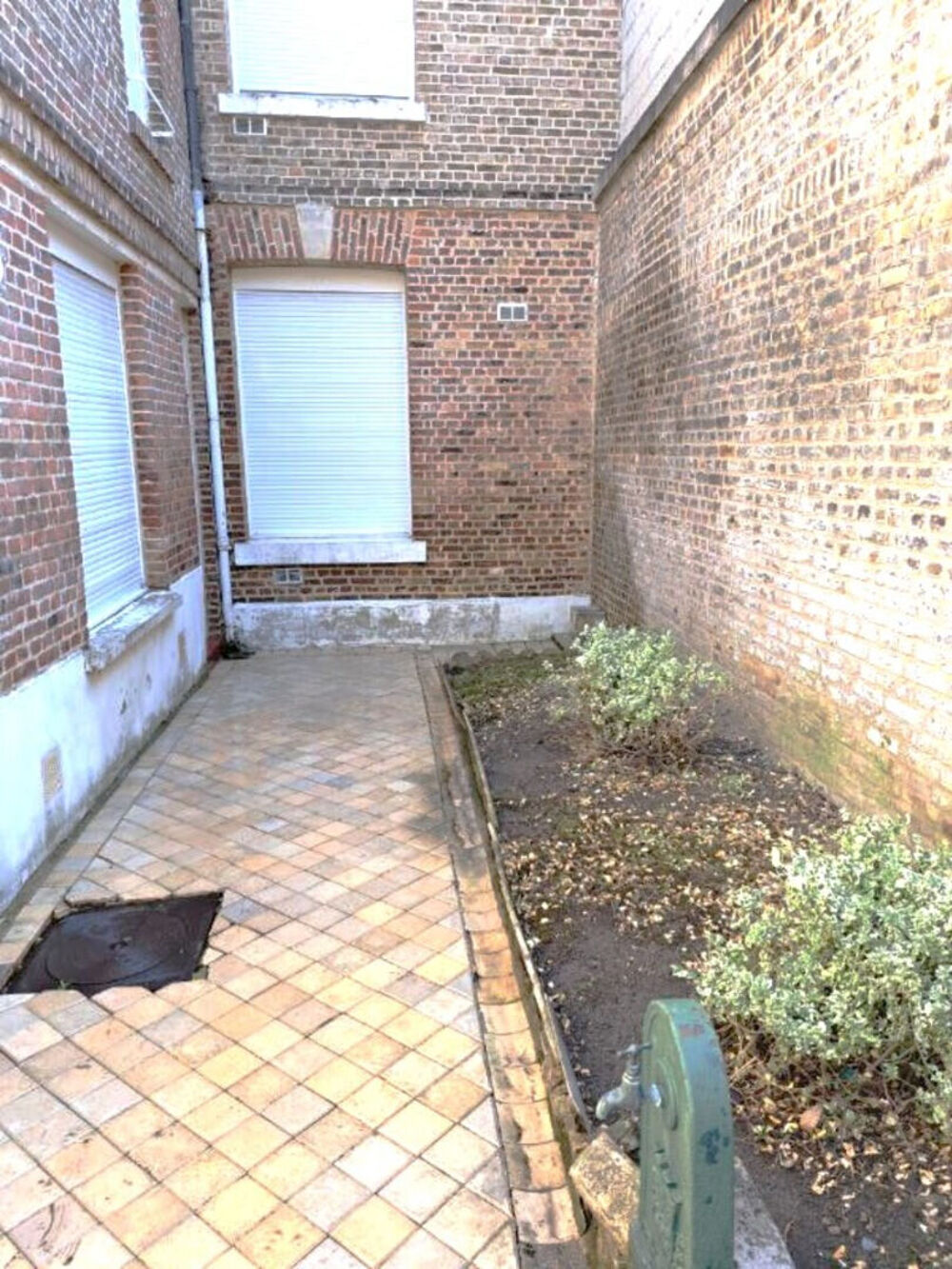 Appartement 1 pièce d'environ 15 m² à louer à AMIENS (80000).