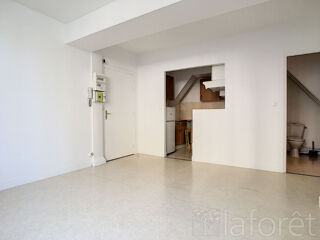  Appartement à louer 1 pièce 25 m²