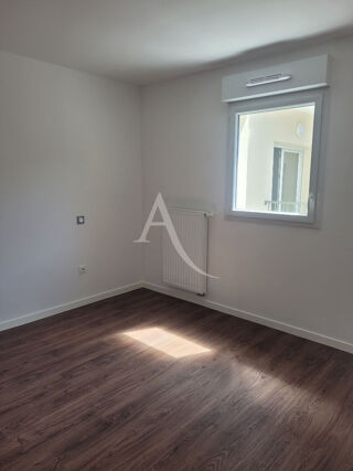  Appartement à louer 2 pièces 40 m²