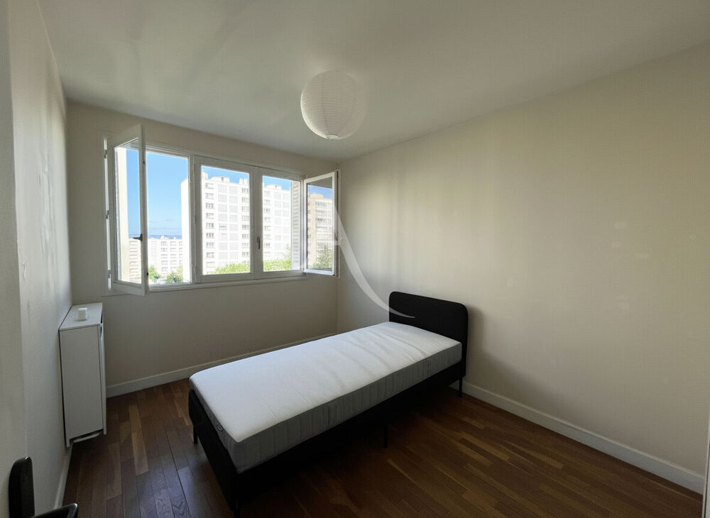 Location Appartement Appartement  3 pièces meublé Dernier étage sans vis-à-vis Villeurbanne