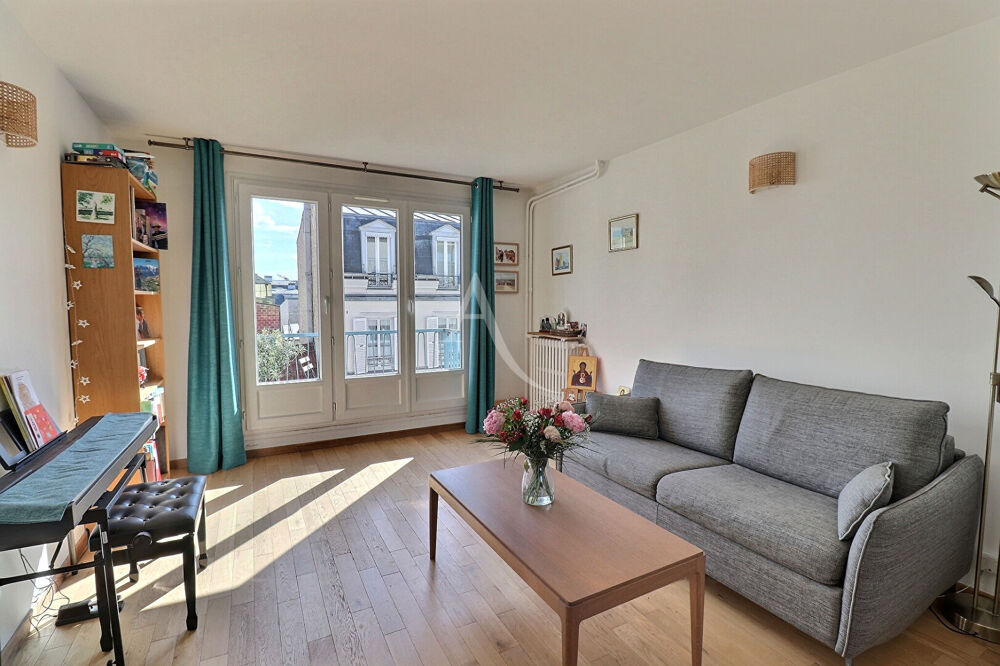 Appartement hyper-centre Maisons-Laffitte 4p 2ch + balcon